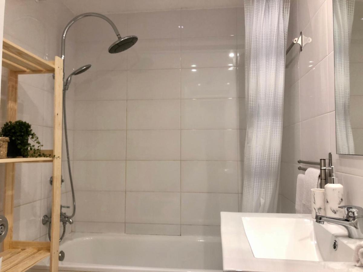 Cozy And Stylish Studio Apt Just 800M From The Beach - New On Booking! Albufeira Kültér fotó