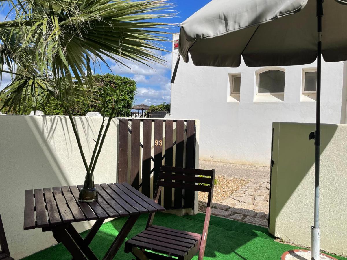 Cozy And Stylish Studio Apt Just 800M From The Beach - New On Booking! Albufeira Kültér fotó